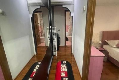 Apartament cu 3 camere decomandat în Craiovița Nouă - 9