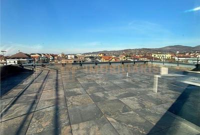 Apartament cu 3 camere în Independenței - 10