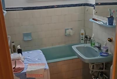 Apartament cu 3 camere semidecomandat în Central - 5