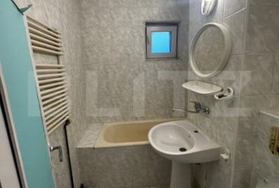 Apartament cu 4 camere decomandat în Central - 2