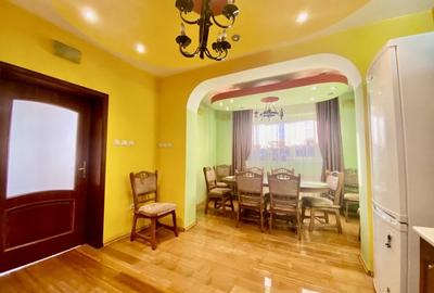 Urgent/Vânzare Casa/Vila, 4+ camere, teren 346 mp,  Targoviste, zona Micro 4 - 11