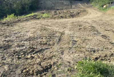 Teren de 3300 mp, în Central - 7