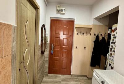 Apartament cu 3 camere semidecomandat în Central - 2
