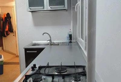 Metrou Eroii Revolutiei - 2 camere - pet friendly - bloc reabilitat termic - 3