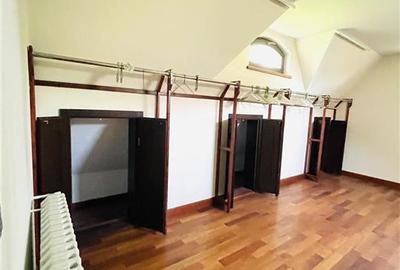 Casă cu 8 camere cu Teren 652 Mp în Sisești - 36