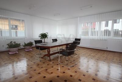 Casă individuală cu 12 camere cu Canalizare în 1 Mai - 3