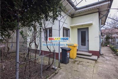 Rahova-Margeanului casa 100 mp, teren 315 mp,deschidere 13,5 ml,garaj - 2