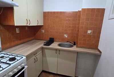 Apartament cu 2 camere în Romană