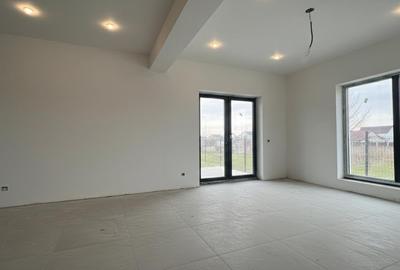 Casă individuală cu 4 camere cu Canalizare în Domnești - 7