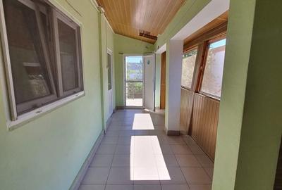 Casă cu 6 camere cu Teren 198 Mp în Berceni - 14