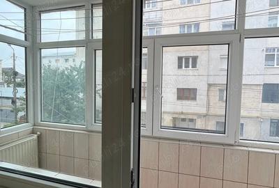 Apartament 2 camere decomandat, Strada Republicii Adjud - 11