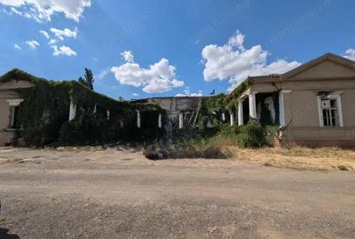 De vanzare teren 1.714 mp cu cladire monument istoric - 3