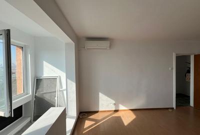 2 camere renovat anvelopat Sector 4 Obregia Grand Arena Metalurgiei - 1