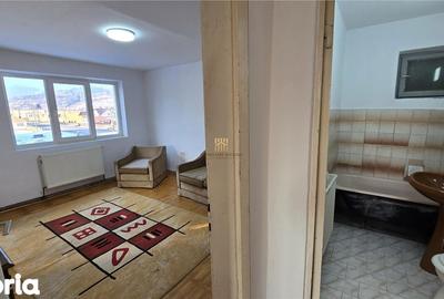 Apartament cu 3 camere în Mintiu Gherlii - 10