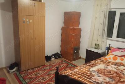 Casă cu Teren 3161 Mp în Central - 2