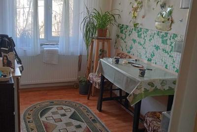 Apartament cu 3 camere semidecomandat în Central - 5