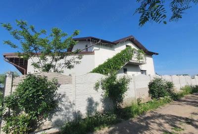 Casă cu 3 camere cu Teren 730 Mp în Central - 3