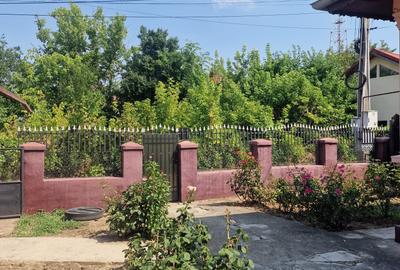 Branesti -  Casa - singur curte - teren 720 mp - casa 97 mp - deschidere 13 mp - 16