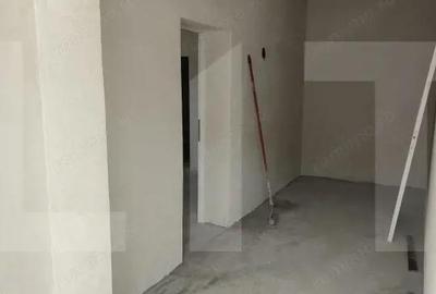 Casă cu 7 camere cu Teren 600 Mp în Bujac - 11