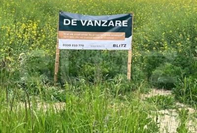 Teren de 2500 mp, în Central - 3