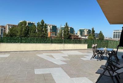 Penthouse cu 4 camere decomandat în Calea Plevnei
