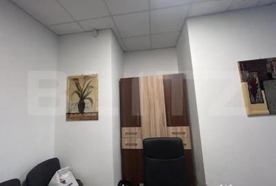 Spațiu comercial, de 150 mp, în Central - 10