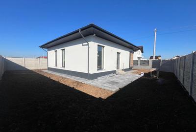 Casa individuala pe parter cu 4 camere // 2 bai // panouri 3 Kw - 11