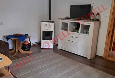 Casă cu 4 camere în Central