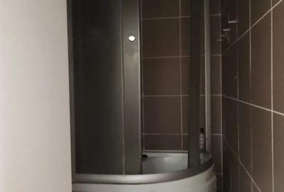 Proprietar, inchiriez apartament 2 camere la demisol inalt, la 5 minute de universita?i - 1