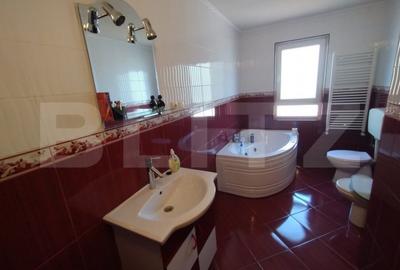 Casă cu 5 camere cu Teren 300 Mp în Central - 9