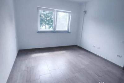 Casă cu 5 camere cu Teren 500 Mp în Rădăuți - 2