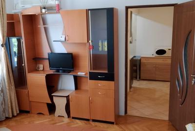 Apartament cu 2 camere semidecomandat în Micro 19 - 2
