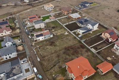 Teren intravilan de 925 mp în Vladimirescu - 12