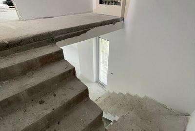 Apartament cu 4 camere în Central - 11