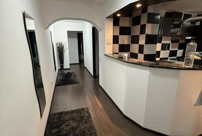 Apartament cu 3 camere decomandat în Sârbi - 1