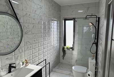 Apartament cu 3 camere în Central - 2