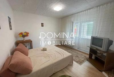 Apartament cu 3 camere decomandat în Rovinari