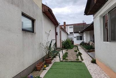 Casă cu 4 camere cu Teren 320 Mp în Orașul Vechi - 8