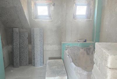 Apartament cu 3 camere decomandat în Central - 1