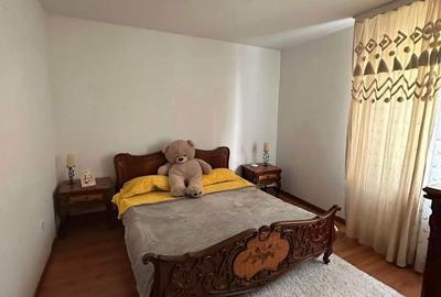 Apartament cu 3 camere în Central - 1