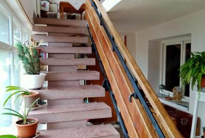 Casă cu 3 camere în Central - 10