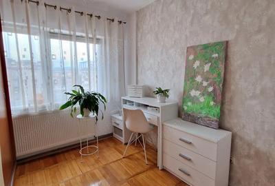 Vand apartament cu 4 camere - 8