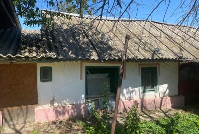 Vand casa caramida cu fundatie beton  +anexe +cladire anexa BCA +teren 3000 mp - 4