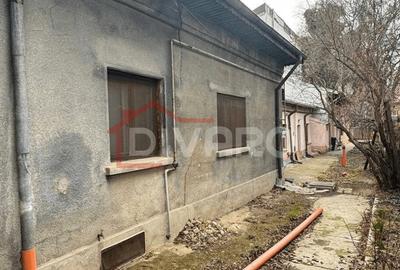 Casă cu 4 camere în Cotroceni