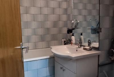 Apartament cu 3 camere decomandat în Tineretului - 11