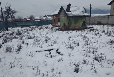 Teren de 2635 mp, în Dăești - 5
