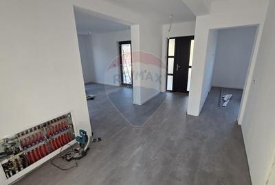 Casa Golesti, Comision 0% - 7