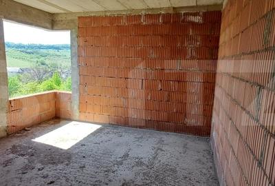 Casa la rosu de vanzare, cu 3 camere, 105 mp, zona Sigmir Casa la rosu de vanzare, cu 3 camere, 105 mp, zona Sigmir - 8