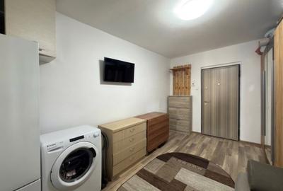 Garsonieră nedecomandată, mobilată în CET - 3