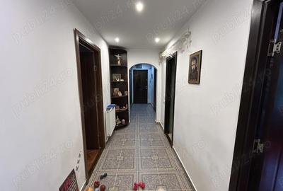 Apartament cu 4 camere decomandat în Micălaca - 1